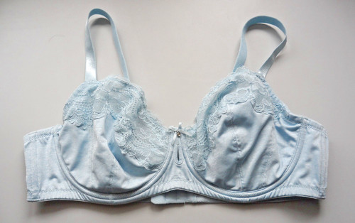 Mit spitze hellblau - mit,