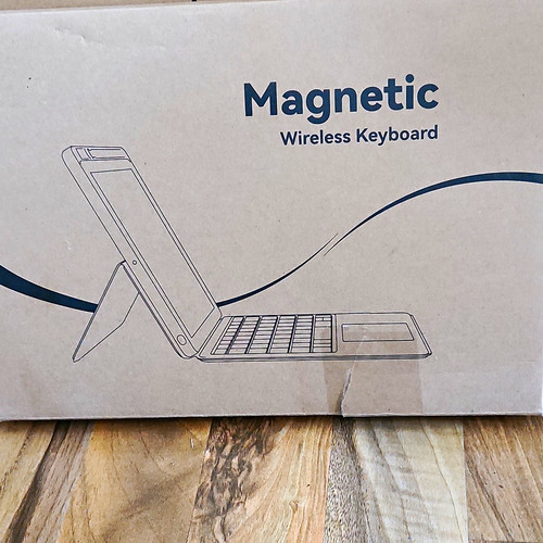 Magnetic wireless keyboard - magnetic,