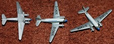 Kleines Flugzeug Modell DC 3 -
