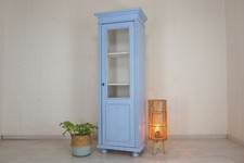 schöne Vintage Vitrine in