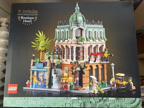 Lego icons boutique hotel - lego, boutique-hotel