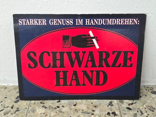 Schwarze hand zigaretten - schwarze,