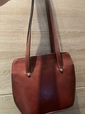 Tasche mit langem Henkel, braun, Leder.