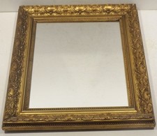 schöner alter dekorativer verzierter Wandspiegel  -  53cm x 43cm x 4,5cm