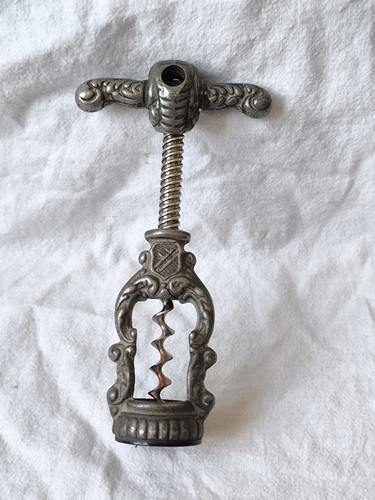 Alter massiver korkenzieher - massiver,