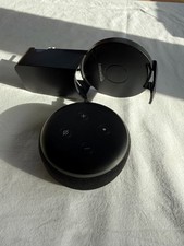 Amazon Echo Dot (3. Generation) – ohne OVP – inkl. Amazon Basics Wandhalterung