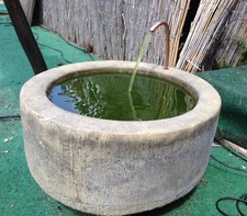 Brunnen Trog Rund Wasserspiel mit Pumpe Kunst Sandstein im Antik Look J 17