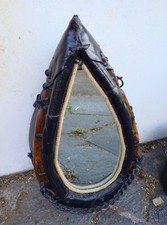 Spiegel in Ochsengeschirr