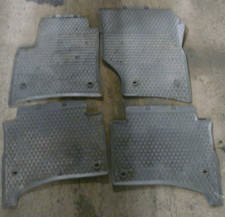 4x Fußmatte Fußmatten Gummimatten Set vorn hinten links rechts VW Touareg 7L