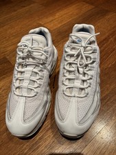 Nike Air Max 95, Gr 42,5 (EU)/9 (US Men), White/Photo-Blue-Photondust