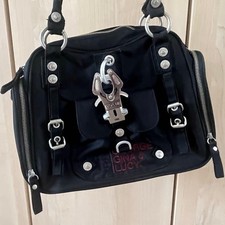 George Gina & Lucy Handtasche