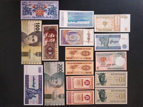 Banknoten aus aller welt - aus,