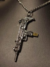 Herren Halskette MG AK 47 in Silber grau Rapper Hip Hop Punk Ganoven Gangster