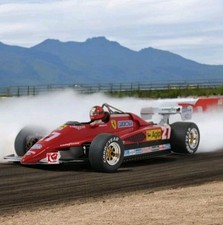 Ferrari 126C2 #27 Formel 1 Belgien GP 1982 rot Villeneuve Modellauto 1:18 MCG