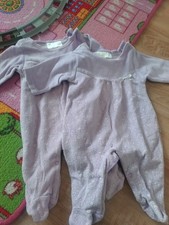 Zwei Strampler Größe 56 Für