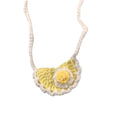 Wollgarn gestrickt Lätzchen