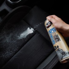 SITZREINIGER SPRAY SCHAUM HEBEL FLECKEN GERÜCHE SITZE AUTOBEZÜGE K2 600M