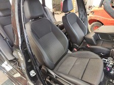 RECHTER VORDERSITZ / 190302