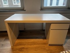 IKEA MALM  Schreibtisch -