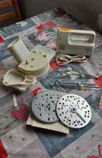 RG 28s+ Zubehör 2 Rührstäbe, 2 Knethaken, Aufsatz Reibe mit 2 Scheiben