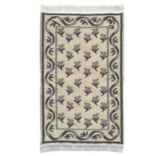 Puppenstube - Teppich - Blumenmuster Beige 8 x 4,5 cm