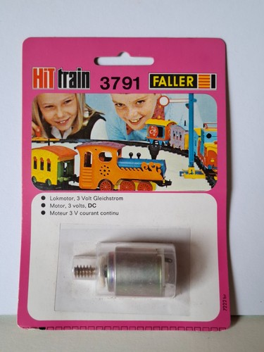 Faller hit train 3791 lokmotor - train,