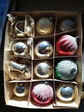 12 große Kugeln Weihnachtsbaumschmuck Christbaum Glocke Reflexkugel Sterne Schne