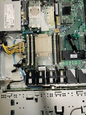 HP ProLiant DL120 Gen9 1x Xeon E5-1620 v3 3,50GHz 16GB RAM 4x 3.5 LFF H240 Array