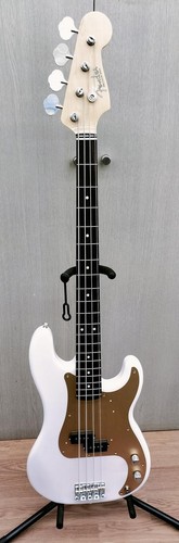 Fender japan traditinalii - /,