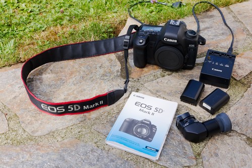 Canon eos mark - canon,