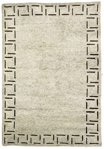Modern carpet hand knotted