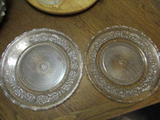 2 Platzteller aus Glas, Teller, vermutl. aus ca. 1920 Durchm. ca. 30 cm Vintage