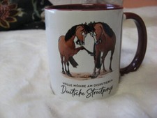 MRS. RIDE Keramiktasse DEUTSCHES (ST)REITPONY bordaux neu!