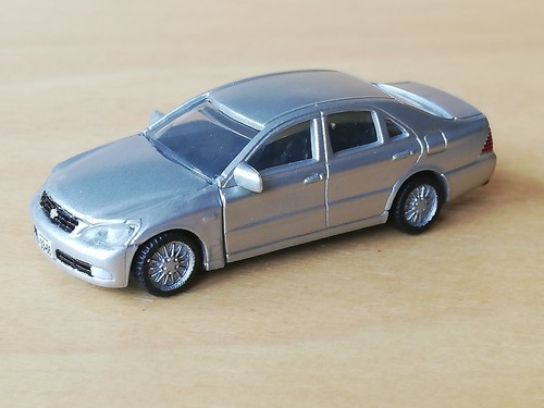Furuta toyota crown silber - furuta,