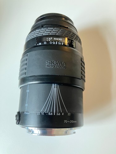 Sigma 210mm 5 6 - 70-210mm, f/4-5,6