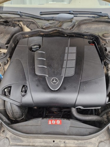 Motorabdeckung mercedes benz - mercedes,