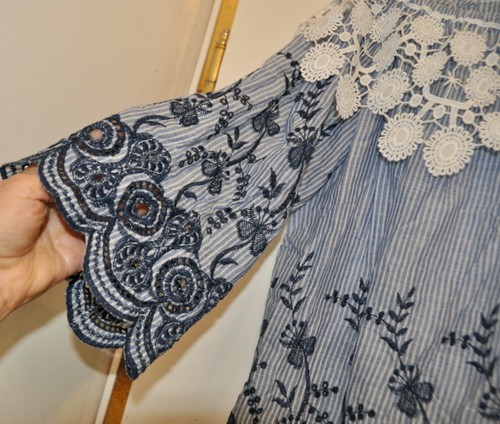 Damenbluse cartoon blau - cartoon,