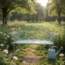 Dekorative Gartenbank aus