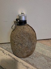 Alte deutsche Feldflasche mit