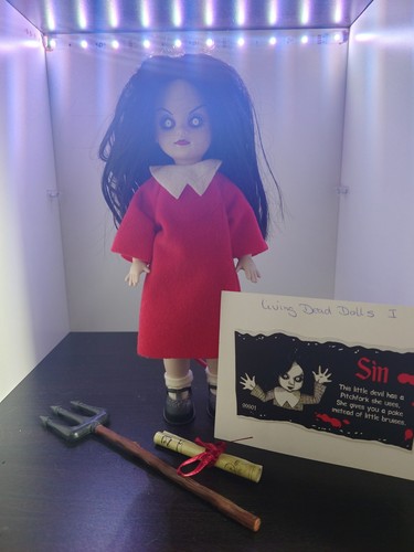 Mezco toys living dead dolls - mezco,