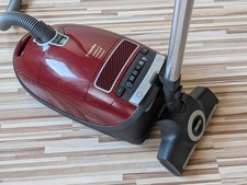 Miele Staubsauger C3 Cat & Dog, 890W, mit Zubehör Complet Power Line C 3 Cat&Dog