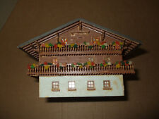 Großes Bauernhaus in H0 für Eisenbahnanlage 