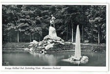 Ansichtskarte Bad Lauterberg im Harz - Blick zum Wissmann-Denkmal - schwarz/weiß