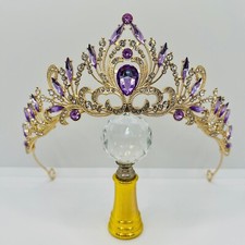 Goldene Tiara mit lila Steinen Filigrane Königinnenkrone Tiara with purple stone