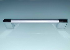 11 Möbelgriffe matt  / glänzend Edelstahl-Optik 20 cm lang, 160 mm Lochabstand