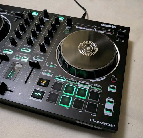 Roland 202 kanal 4 - 2-kanal, 4-deck