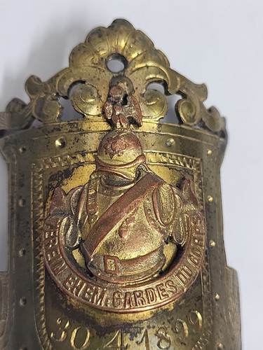 (2648)Fahnenschild-