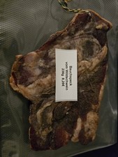 Wildschweinspeck geräuchert