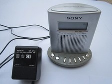 SONY UICF-C713 Uhrenradio