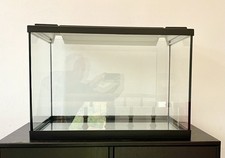 Aquarium Eheim 84 L Komplett mit Beleuchtung Filter Heizung Schrank